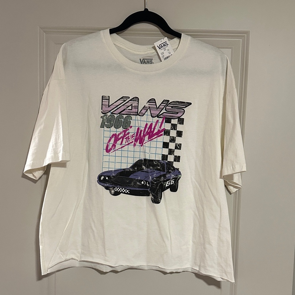 Vans Cropped White Tee with Retro Car and Checkered Design
